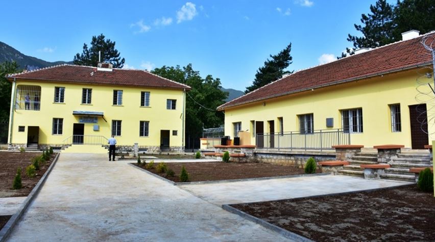 Поправителен дом, Враца