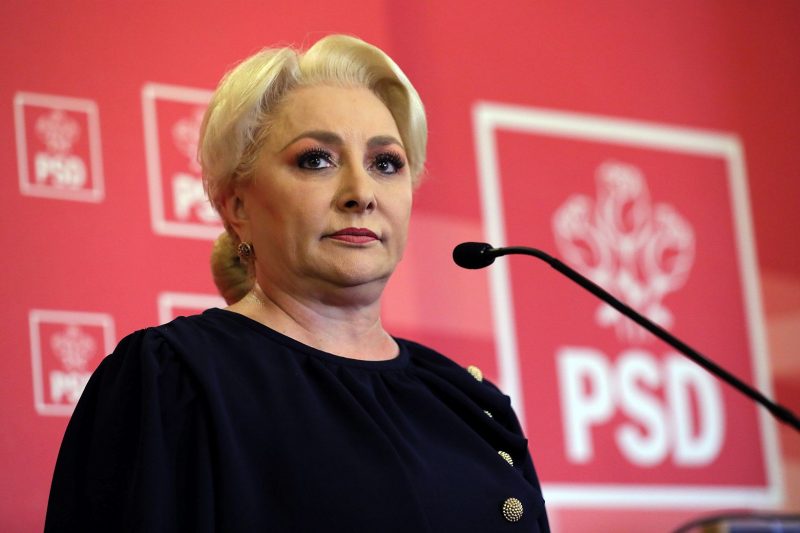 Падна правителството на първата жена премиер в Румъния