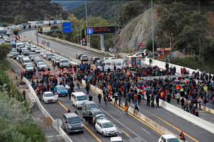 Read more about the article Мащабен протест затвори границата между Испания и Франция (СНИМКИ+ВИДЕО)