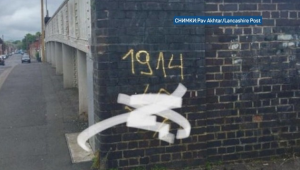 Read more about the article Български запалянковци надраскаха английски град с нацистки символи (СНИМКИ)