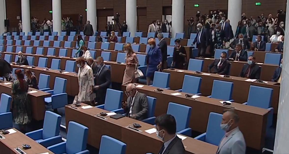 предатели, парламент, резолюцията, ЕП, обвинения,
