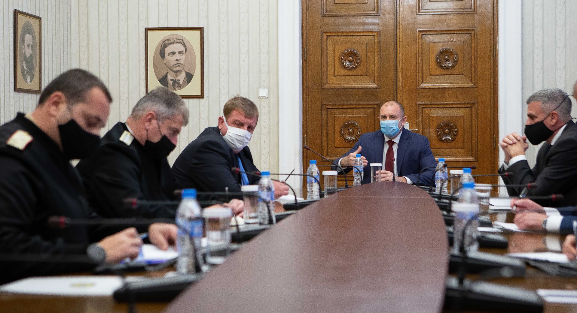 Румен Радев, Красимир Каракачанов, среща, коронавирус, армия