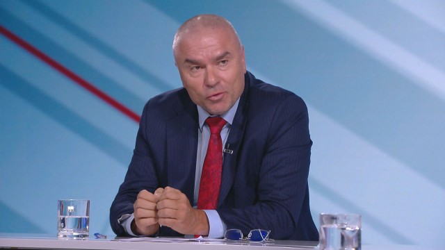 Веселин Марешки, Румен Радев, сблъсък, конфликт, консултация, ВОля