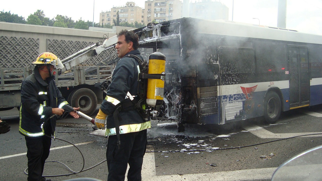 автобус, пожар, градски транспорт, коли, Цариградско шосе