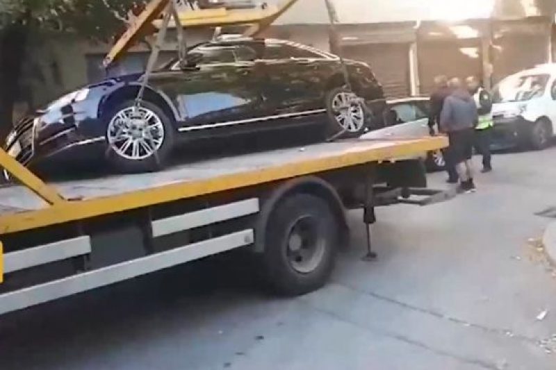 „Паяк“ потроши кола за 100 000 евро в центъра на Пловдив (ВИДЕО)