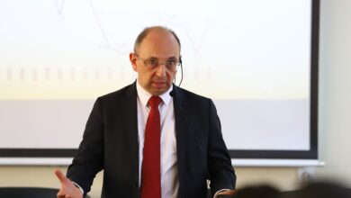 Николай Василев