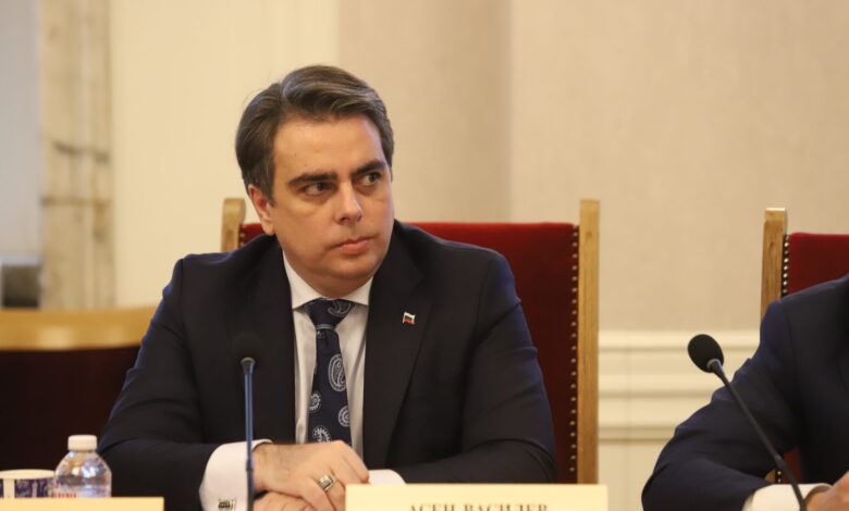 Асен Василев
