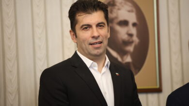 Кирил петков