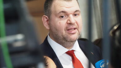 Слави Пеевски