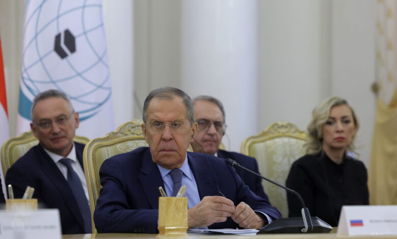 Лавров