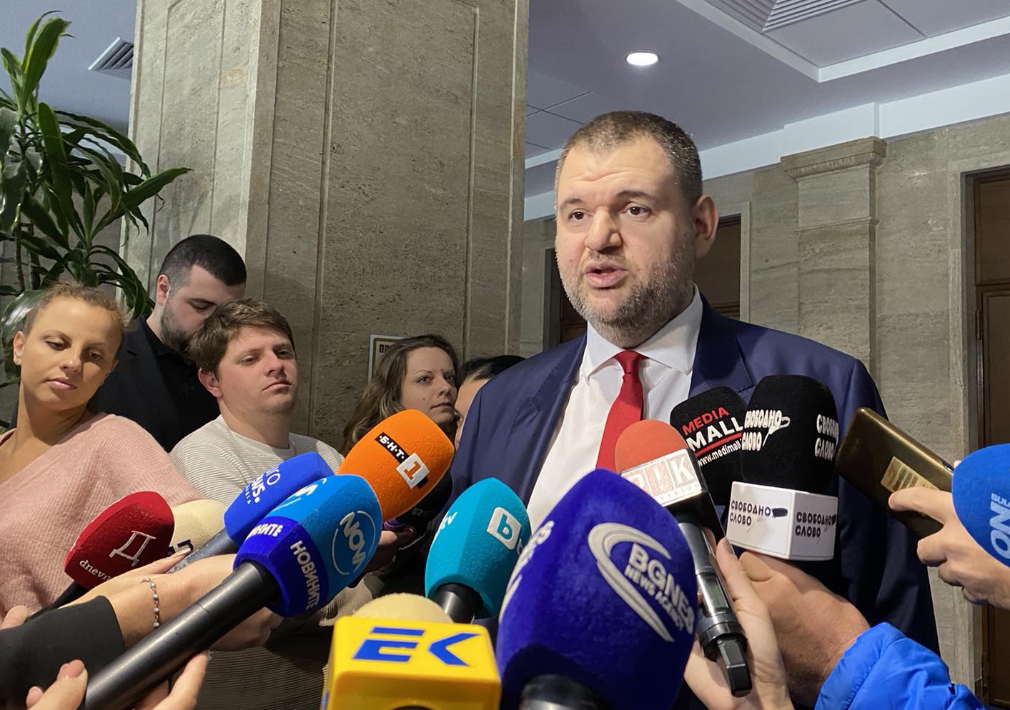 Пеевски: Пълна подкрепа за "Пирогов" - Bulletin.BG
