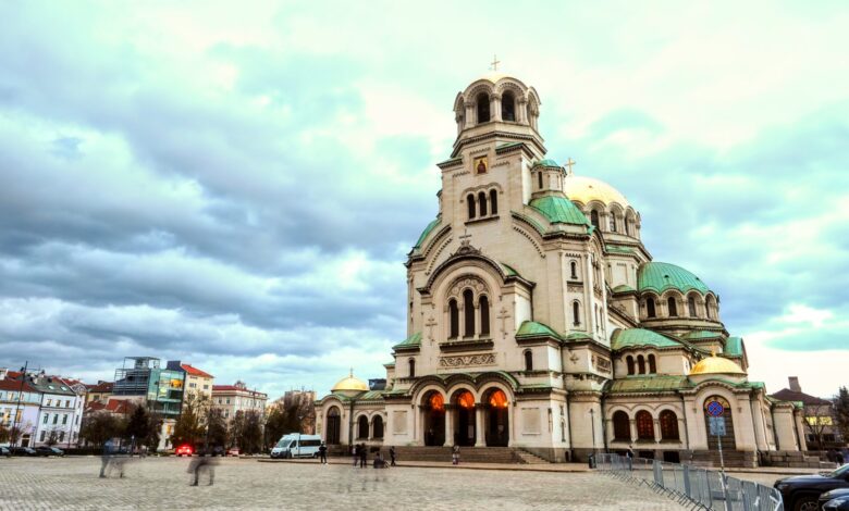 Александър Невски, София, Светият синод, преименуване