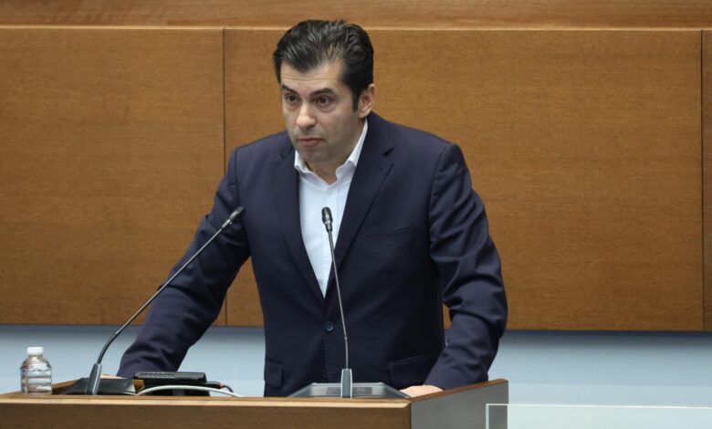 Кирил Петков, Делян Пеевски, Лукойл, Булгартабак