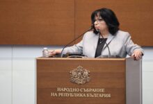 Теменужка Петкова, министър на финансите, задължения, лихви, разходи, дефицит