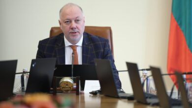 Росен Желязков, премиер, Румен Радев, евро, референдум, позиция