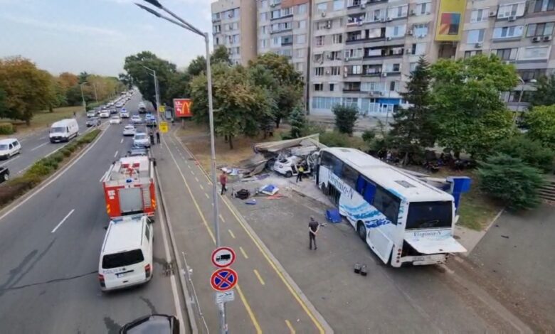 полицаи, мигранти, Бургас, автобус, дело, видеорегистратора, запис, кадри, секунди