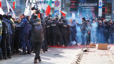 протеста , Възраждане, подписка, арест, обвинение