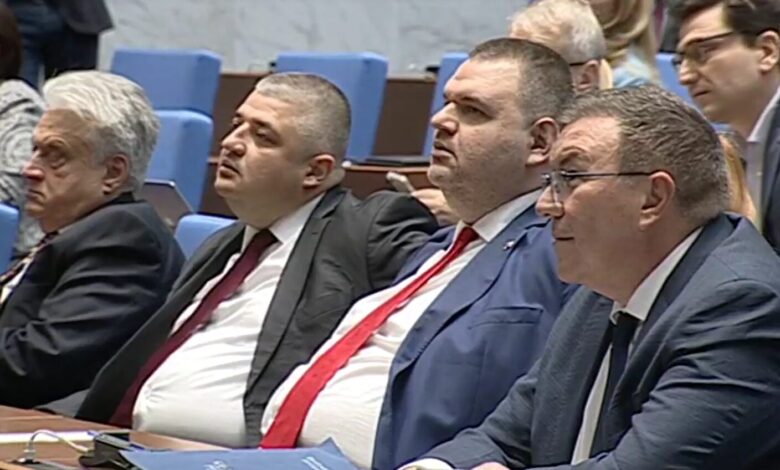 Байрам Байрам, Делян Пеевски, комисия, скандал, обиди, наказания