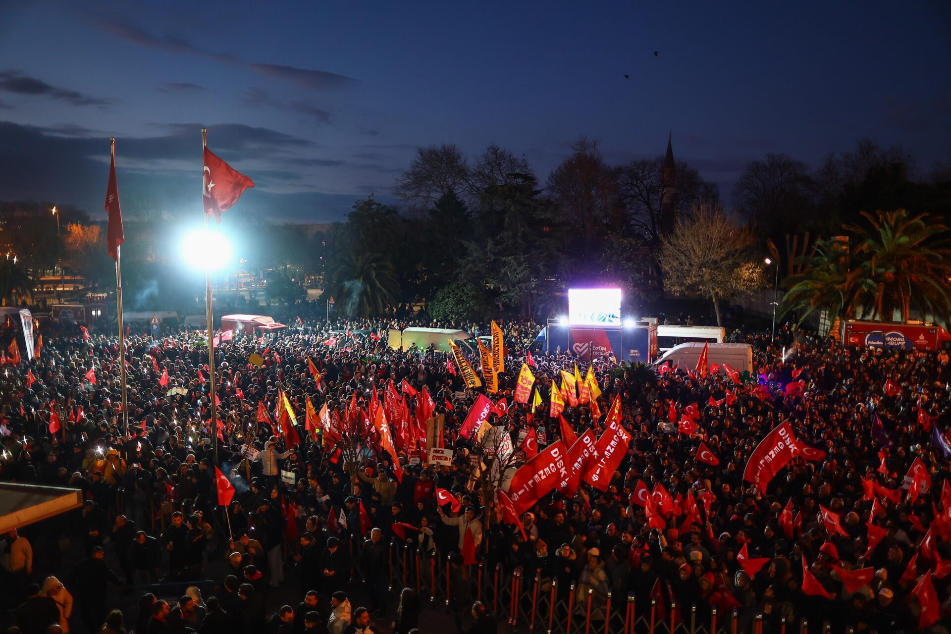 Турция, напрежение, протести, арести, Екрем Имамоглу