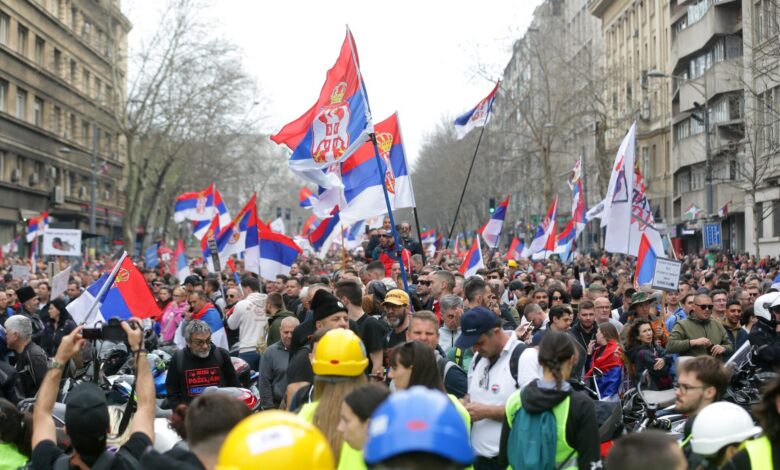 Сърбия, протестиращи, протест, Вучич