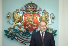 Румен Радев, президент, парламент, евро, еврозона, Боташ, Северна Македония