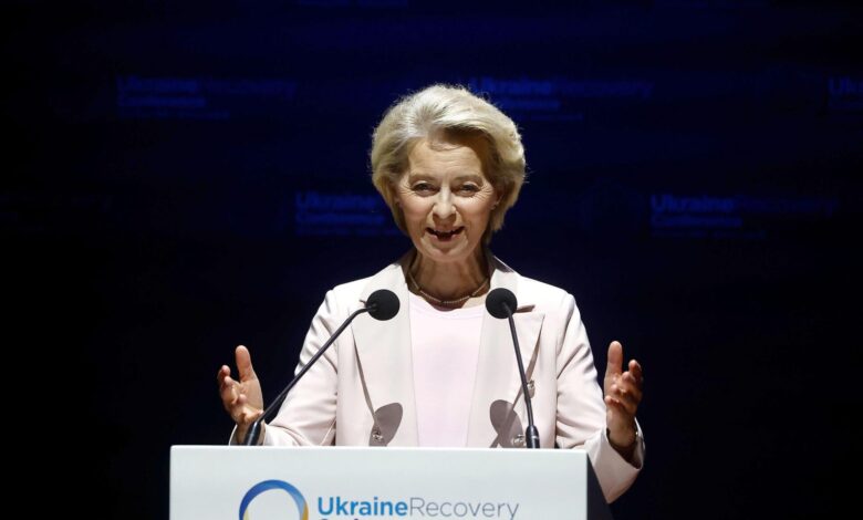 Урсула фон дер Лайен, ЕК, вот на недоверие, скандал, ваксини, корупция, ЕК