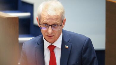 Николай Денков, ПП-ДБ, партия, скандал, листи, парламент