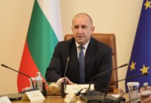 Румен Радев, премиер, ЕК, свръхдефицит, България, процедура
