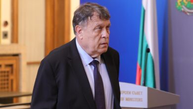 Проф. Георги Вълчев, министър на образованието, МОН сметки, училищата