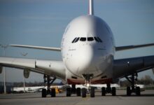 самолет, airbus, туристи, аварийно кацане, буря