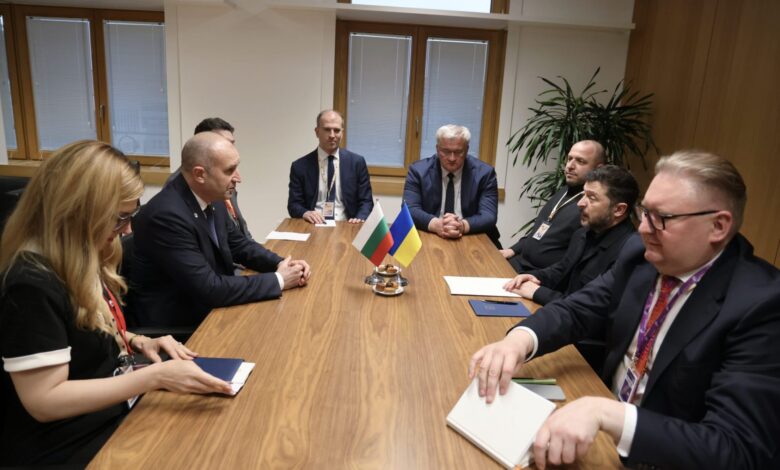 Румен Радев, Володимир Зеленски, среща, Брюксел, санкции, военна помощ, Украйна, България